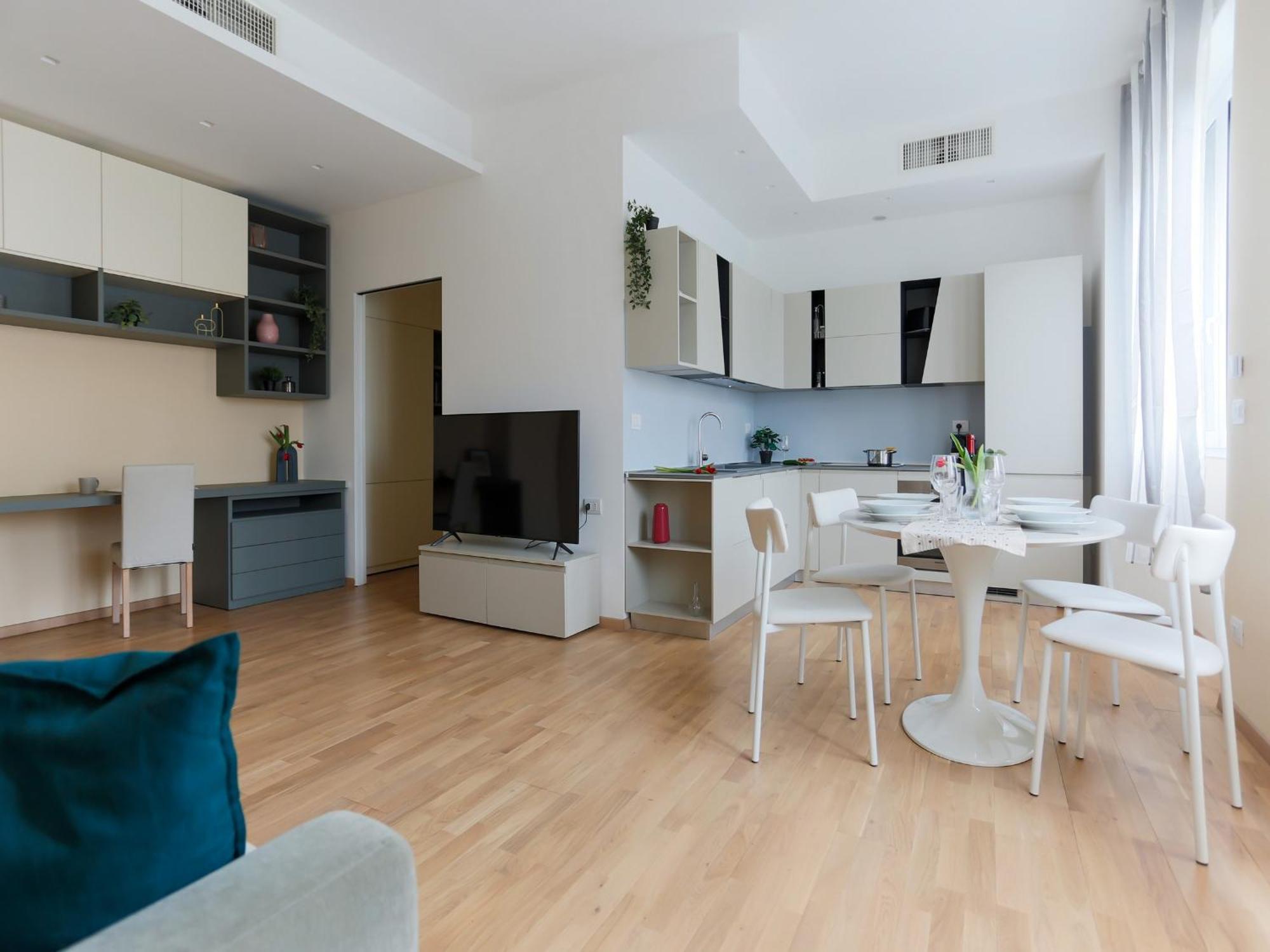 The Best Rent - Bright One-Bedroom Apartment In Corso Vittorio Emanuele II ミラノ エクステリア 写真
